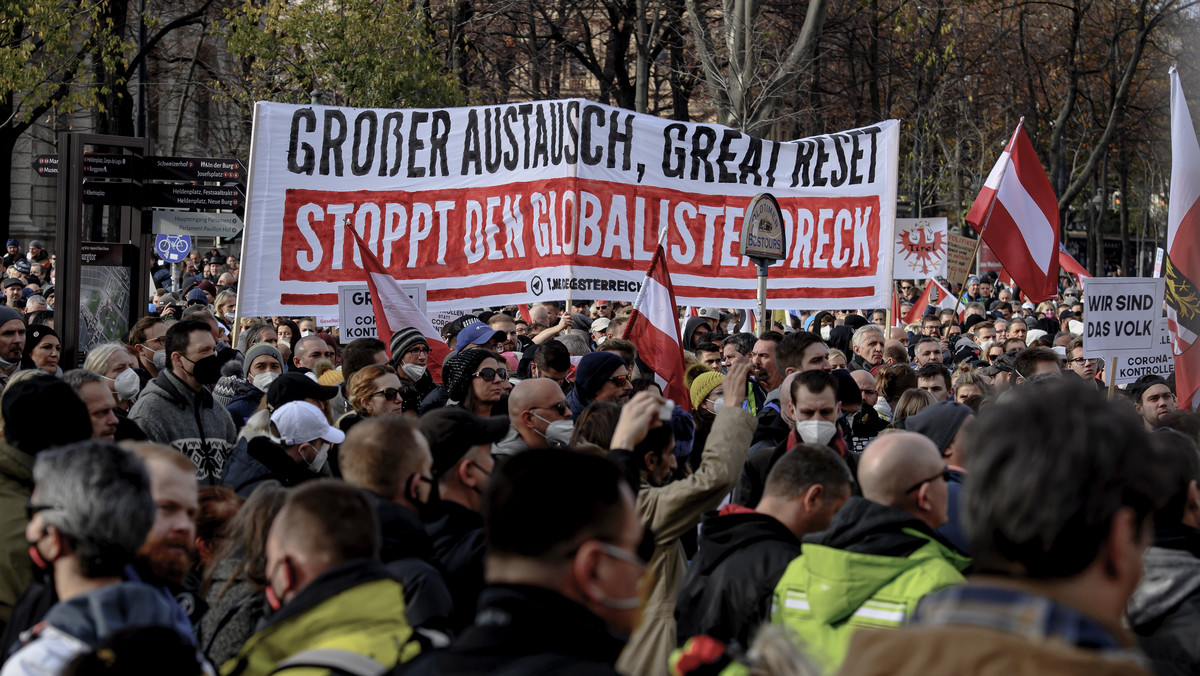 Demonstracja przeciwko obostrzeniom w Austrii