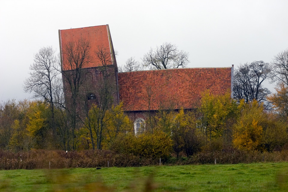 Krzywa wieża w Suurhusen, Niemcy