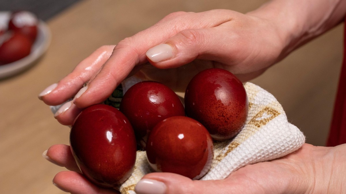 Gde se bacaju ljuske od uskršnjih jaja