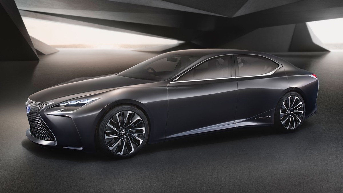 Lexus LF-FC czyli pierwszy na świecie lususowy samochód z ogniwami paliwowymi. W tym roku możemy poznać jego produkcyjną wersję