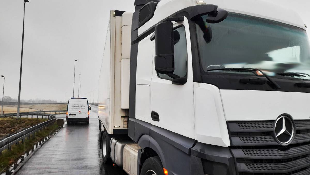 Kierowcy ciężarówki hiszpańskiego przewoźnika ignorowali przepisy regulujące czas jazdy