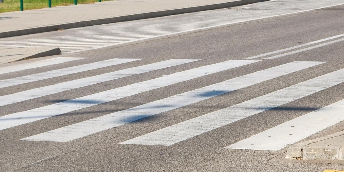 Puławy. Potrącił kobietę i pojechał dalej