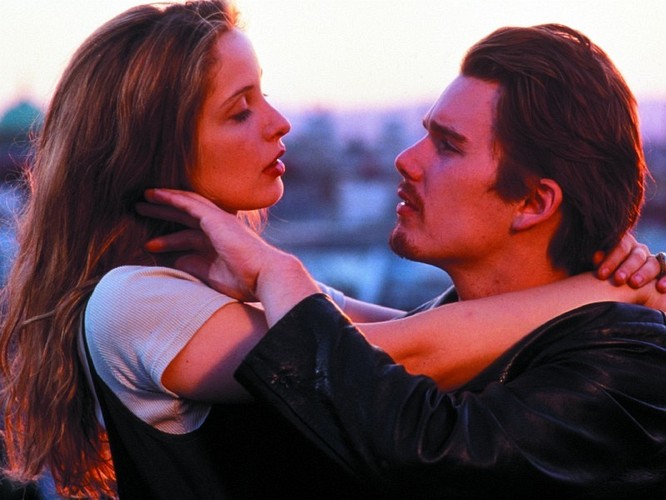 Julie Delpy i Ethan Hawke w filmie 'Przed wschodem słońca'