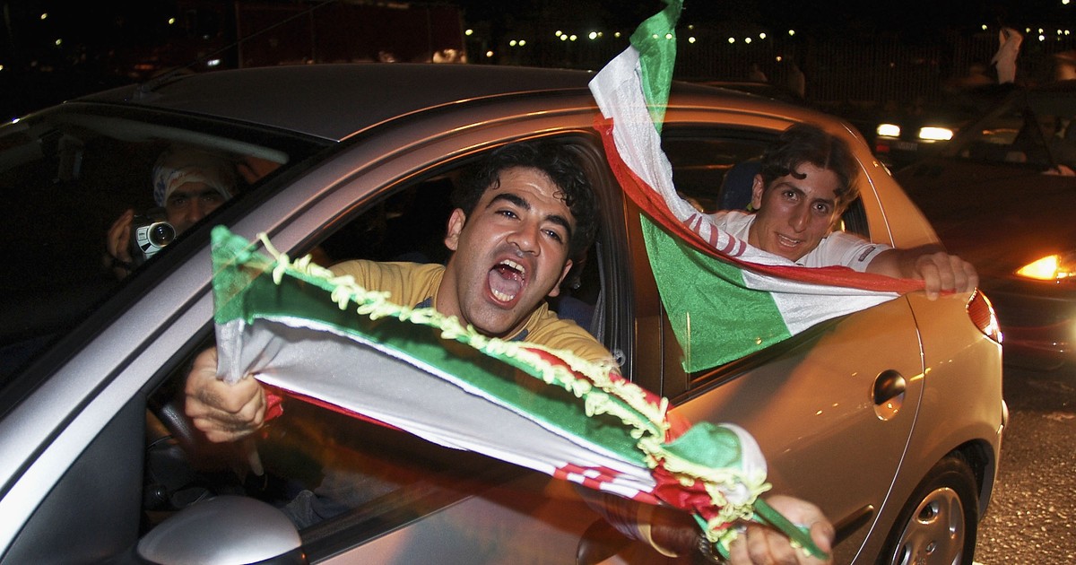 Polska-Iran. Irańscy kibice masowo obrażają polskich siatkarzy. Tokio 2020 - Vimarsana News