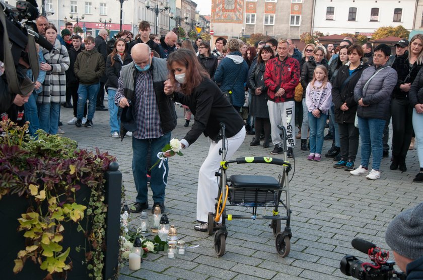 Inowrocław wstrząśnięty po potwornej zbrodni. Mieszkańcy wyszli na ulice...