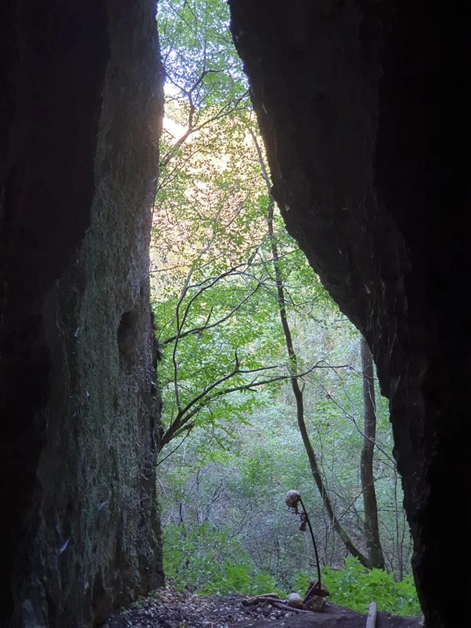 Pećina u kojoj su pronađene kosti i lobanja