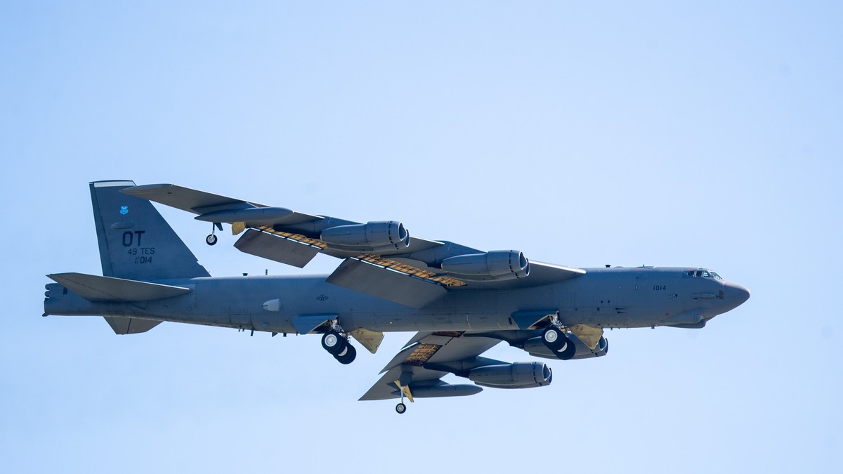 Američki bombarder Boing B-52H stratofortres 
