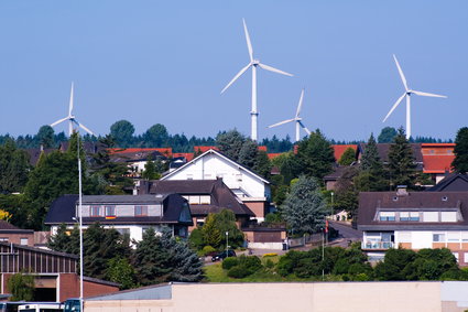 Wiatraki tuż obok domów. Szykują się zmiany w energetyce