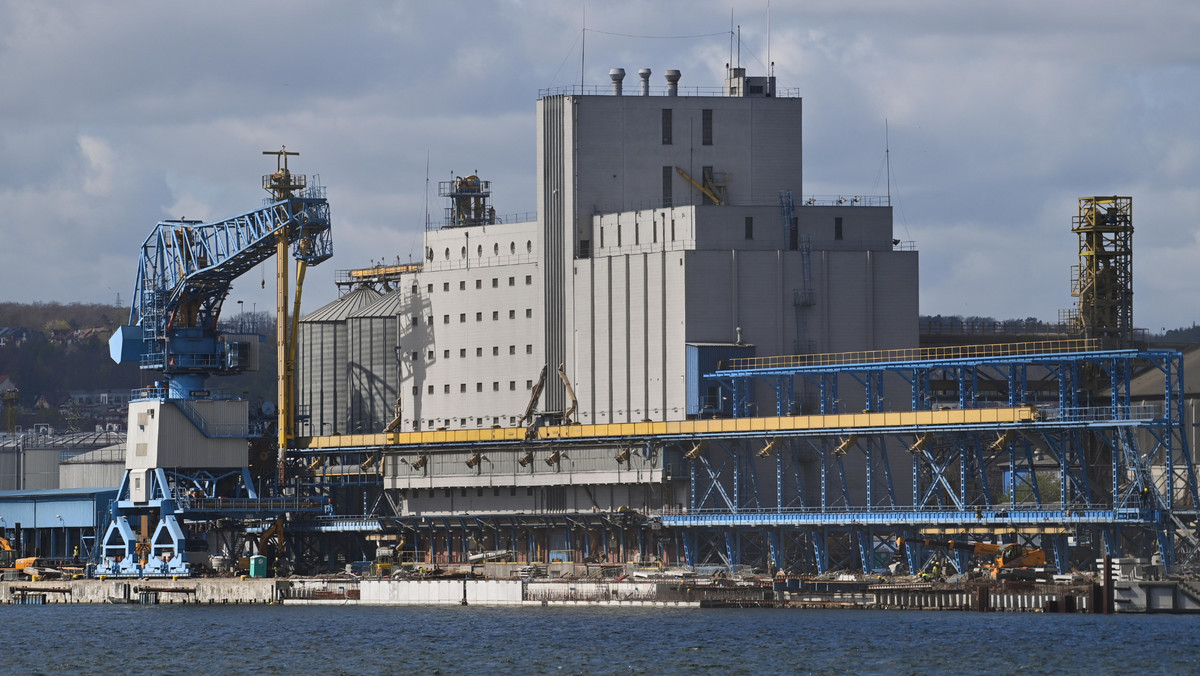 Rosyjski statek Khatanga zatrzymany. Port Gdynia ma z nim problemy