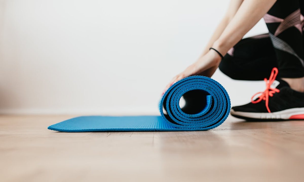 Grubość maty do jogi – jak ją dobrać, aby zapewnić sobie komfort i stabilność?
