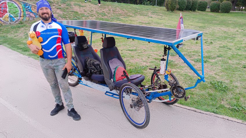 Dalibor Stanković iz Grabovnice i njegov solarni tricikla dvosed