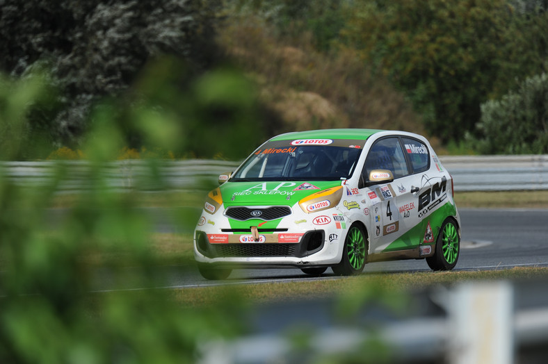 Bartłomiej Mirecki zwycięzcą Kia Lotos Race 2012