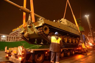 Pod osłoną nocy do Polski trafiły czołgi i artyleria z Korei Południowej