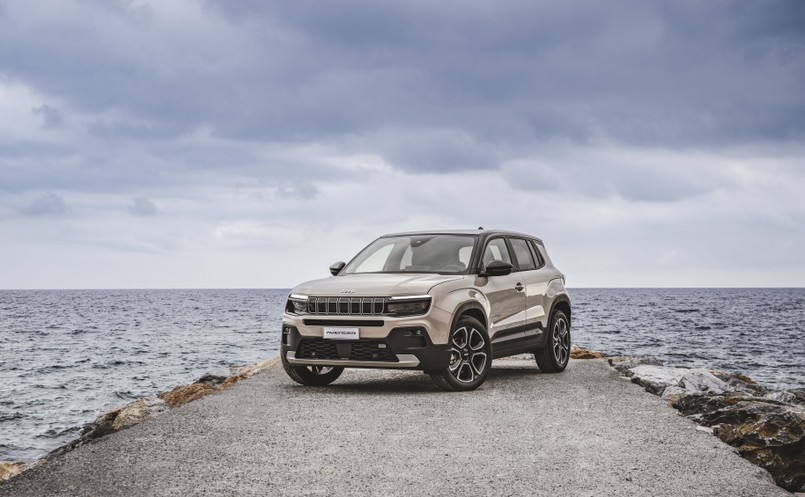 Nowy Jeep Avenger e-Hybrid: niby tylko mHEV, a i ile potrafi