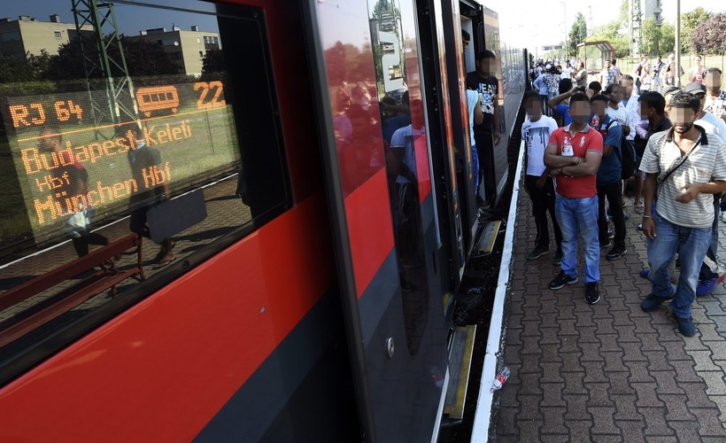 Pociąg z imigrantami na stacji w Budapeszcie