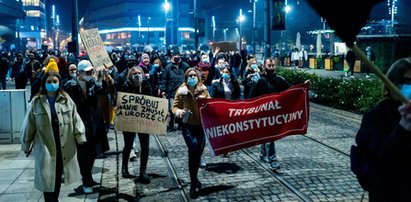 Protesty w Katowicach. Poseł Lewicy zatrzymany przez policję