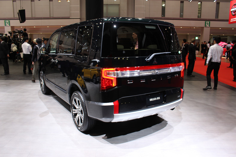 Mitsubishi Delicia