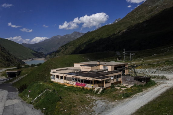 Opuszczony ośrodek narciarski Super Saint Bernard, Wallis Szwajcaria