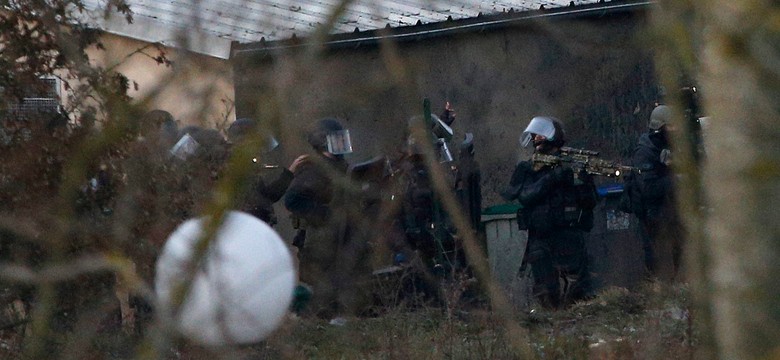 Szturmy francuskich antyterrorystów. Kilku zakładników zginęło podczas akcji. RELACJA