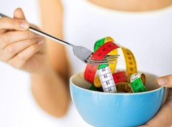 Mniej kalorii – większa szansa na pokonanie raka