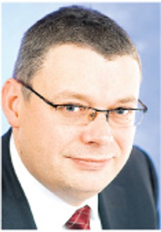 Komentarz redakcji: Polskie Linie Lotnicze LOT powinny zmienić właściciela