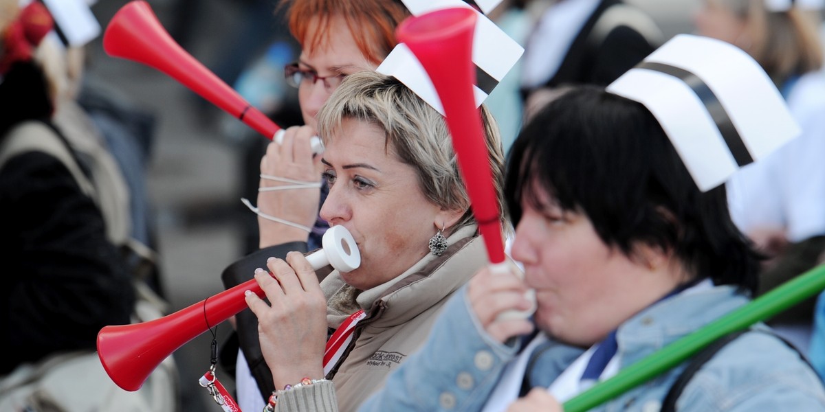 Protest pielęgniarek w centrum Warszawy.