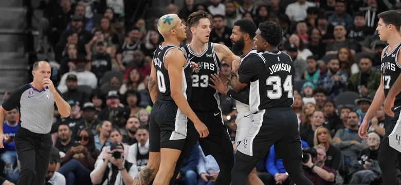 Jeremy Sochan rzucił 16 punktów, Spurs lepsi od Nets [WIDEO]