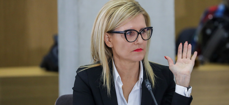 Ewa Wrzosek przed komisją śledczą. Poseł PiS wykluczony z obrad