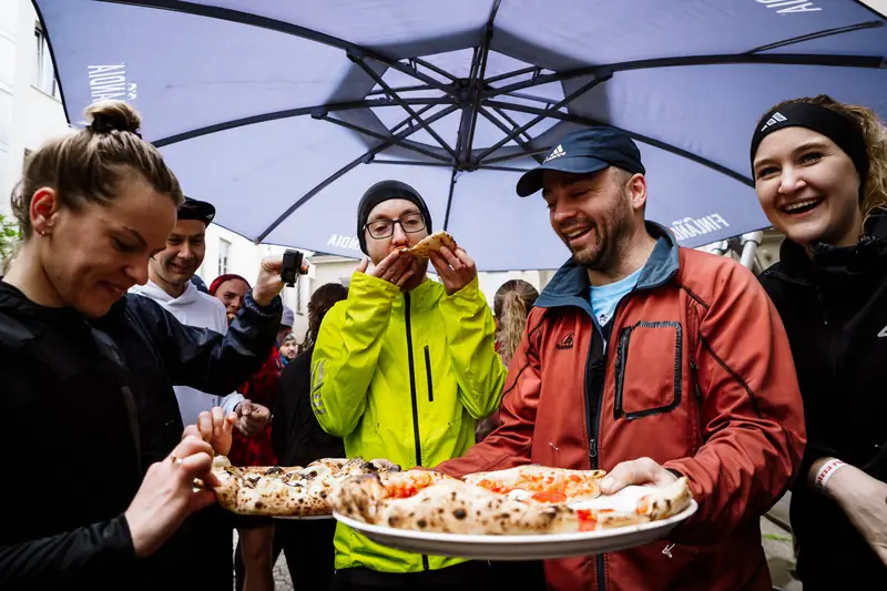 Ekipa Pizza Run nabiera siły do dalszego biegu