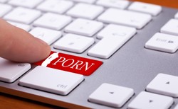 Więcej pornografii i przemocy. Życie seksualne Polaków w czasie pandemii