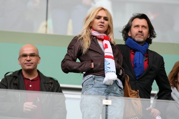 Monika Olejnik, czyli pierwszy kibic RP. Dziennikarka wierną fanką piłki nożnej