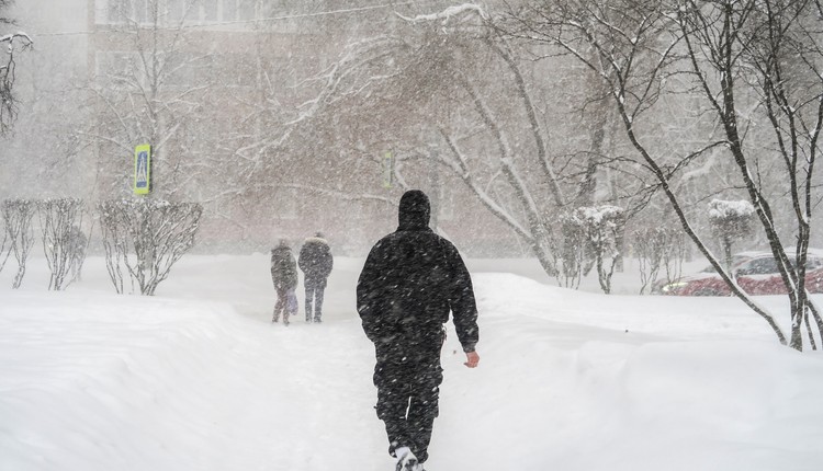 Nadchodzi pogodowy przełom. Mróz i zamiecie śnieżne to dopiero początek