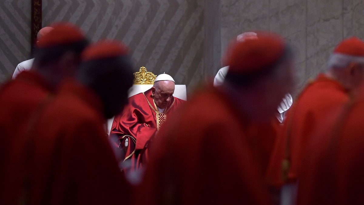 Mamy XXI wiek a Watykan mówi, że łaskawie udzieli kobietom prawo głosu na synodzie biskupów.