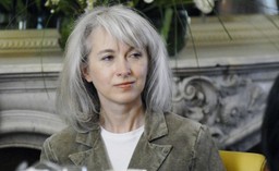 Ostry komentarz Gretkowskiej: Polacy tak lubią, dawać tej d... każdemu, kto ją posmaruje, 500 plus albo obietnicą zbawienia