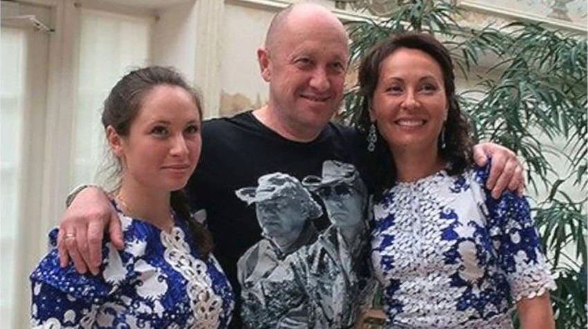 Polina Prigožina sa roditeljima