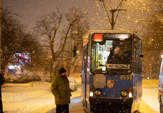 "Tramwaj zwany ogrzewaniem". Osoby w kryzysie bezdomności dostaną tam pomoc