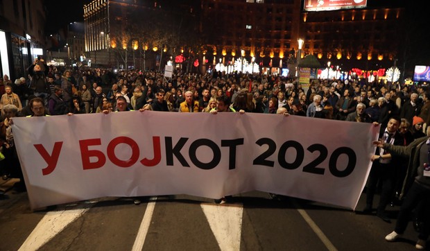 Opozicija u Kombank dvorani