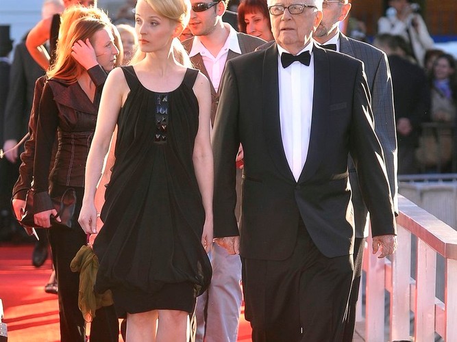 Na czerwonym dywanie, w pierwszym rzędzie: jak ryba w wodzie.