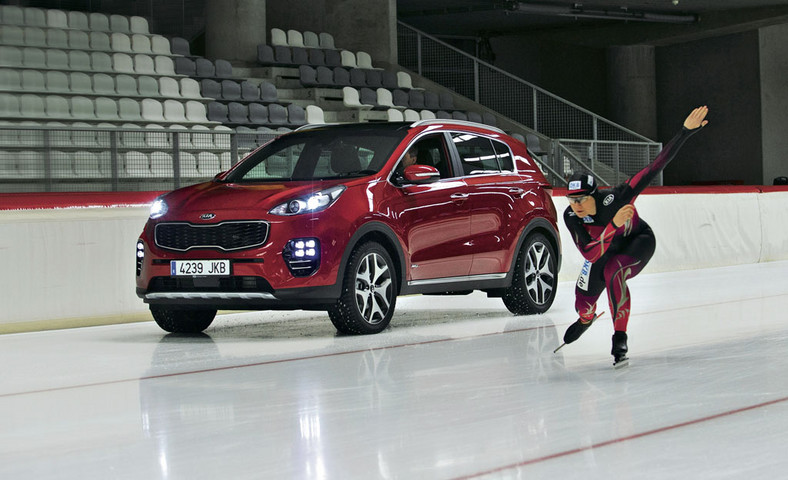 Nowa Kia Sportage - jazda szybka na lodzie