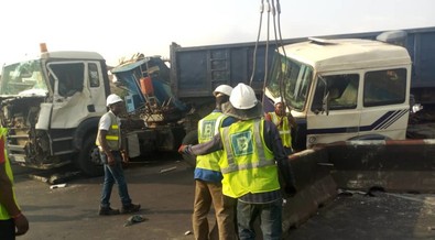 Customs officer dies in auto crash along Lagos-Badagry Expressway