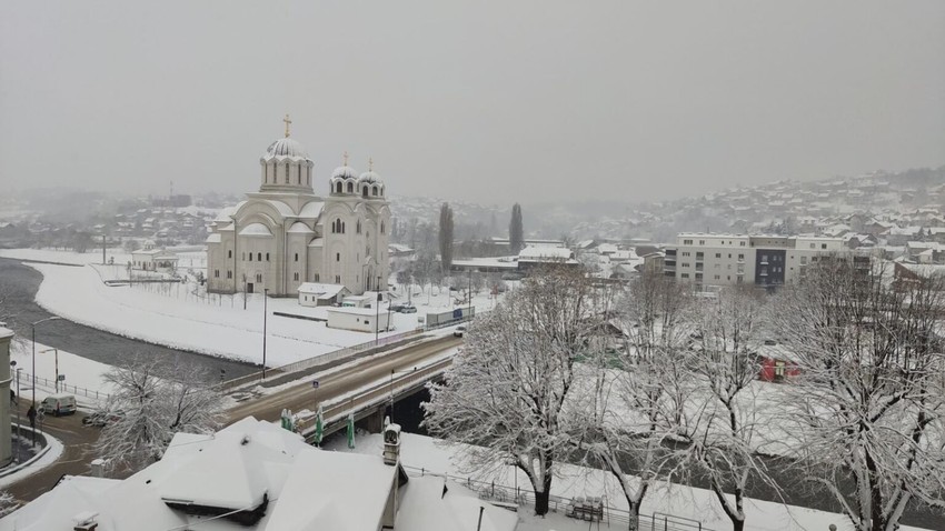 Probleme putarima u Valjevu stvara sneg koji ne prestaje da pada