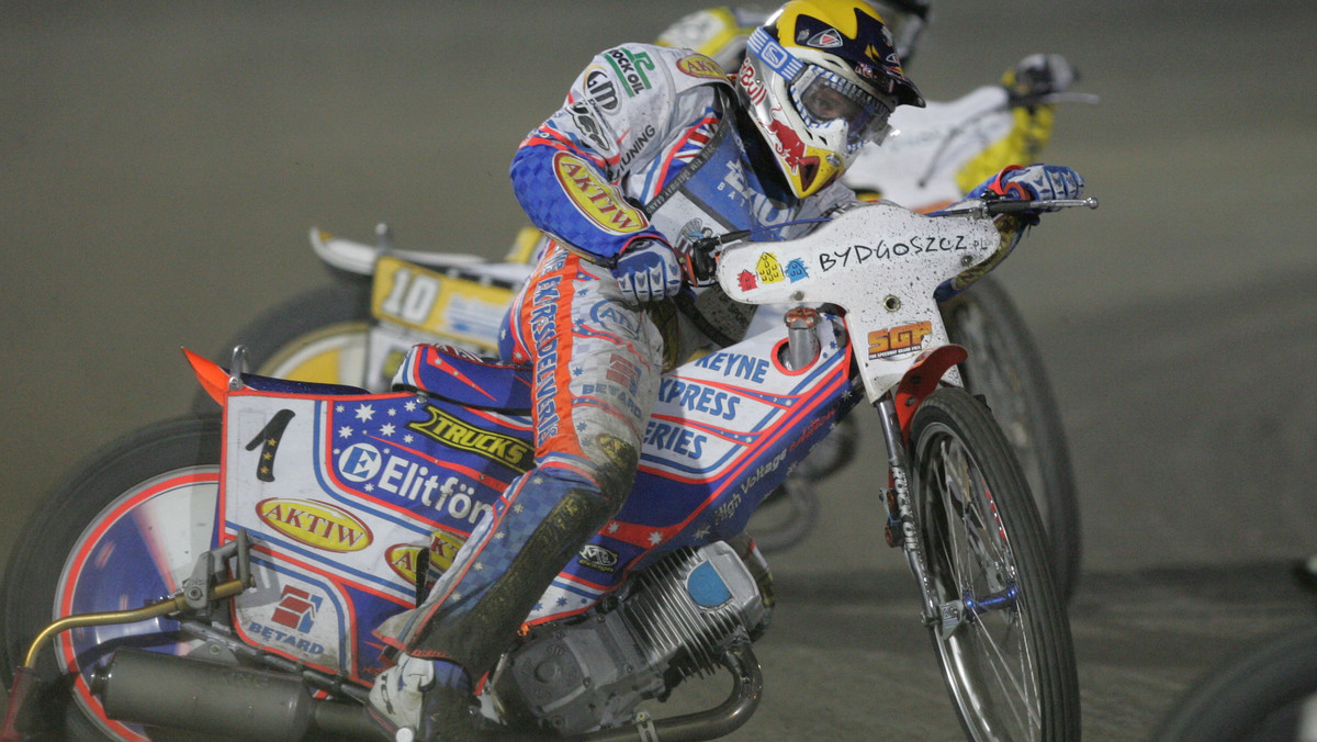 Tomasz Gollob został uhonorowany tytułem najlepszego żużlowca świata. W ostatnim Grand Prix w Bydgoszczy zdołał wywalczyć tylko trzy punkty, ale już w Terenzano zapewnił sobie tytuł mistrzowski. Tytuł, który jak przyznał po zawodach wygrał dla Polski i również dla swojej córeczki.