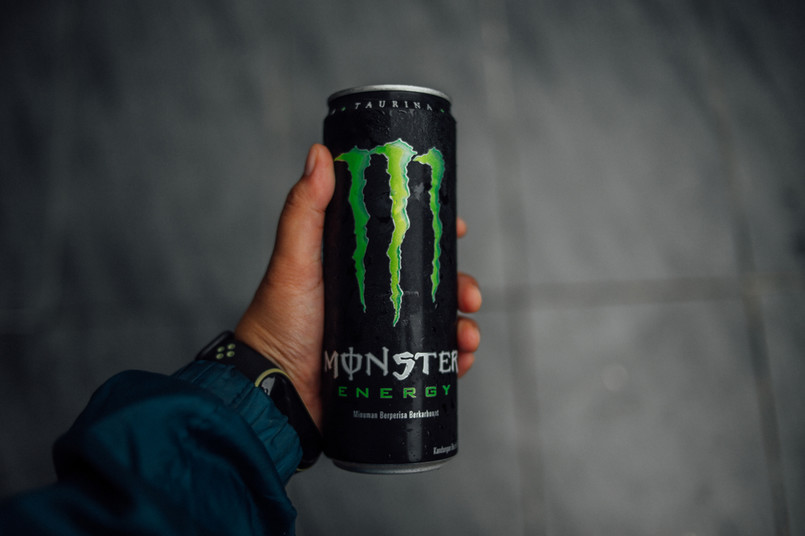 Spór o logo Monster Energy: Zadrapania po pazurach mogą się podobnie kojarzyć