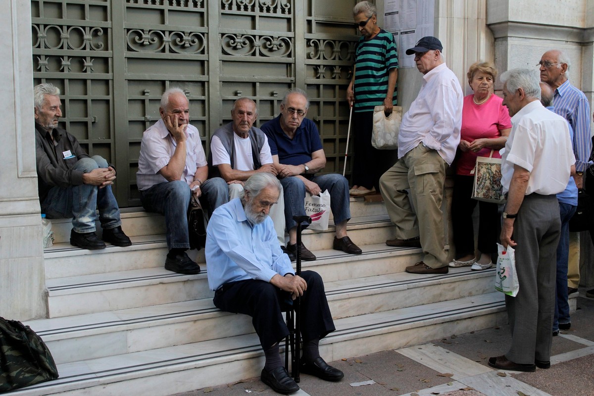 Greccy emeryci w kolejce po emerytury