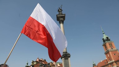 Sprawdź, czy wiesz wszystko o hymnie i fladze Polski [QUIZ]