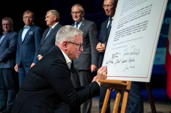 Jacek Jaśkowiak wziął udział w proteście samorządów w Warszawie  fot. E. Lach/UM Warszawa