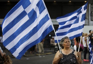 Grecja rzutem na taśmę zatwierdziła oszczędności