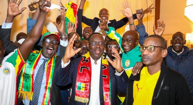 Le président Macky Sall célèbre la victoire du Sénégal à la CAN 2021
