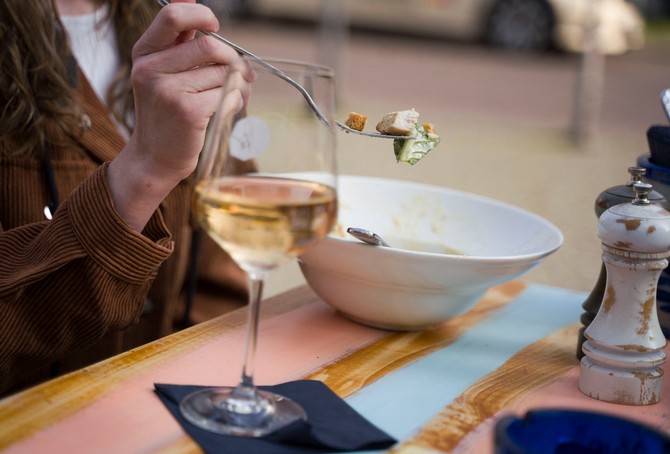 SZO savetuje sve žene koje planiraju trudnoću da se suzdrže od alkohola 