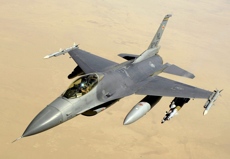 General Dynamics F-16 Fighting Falcon